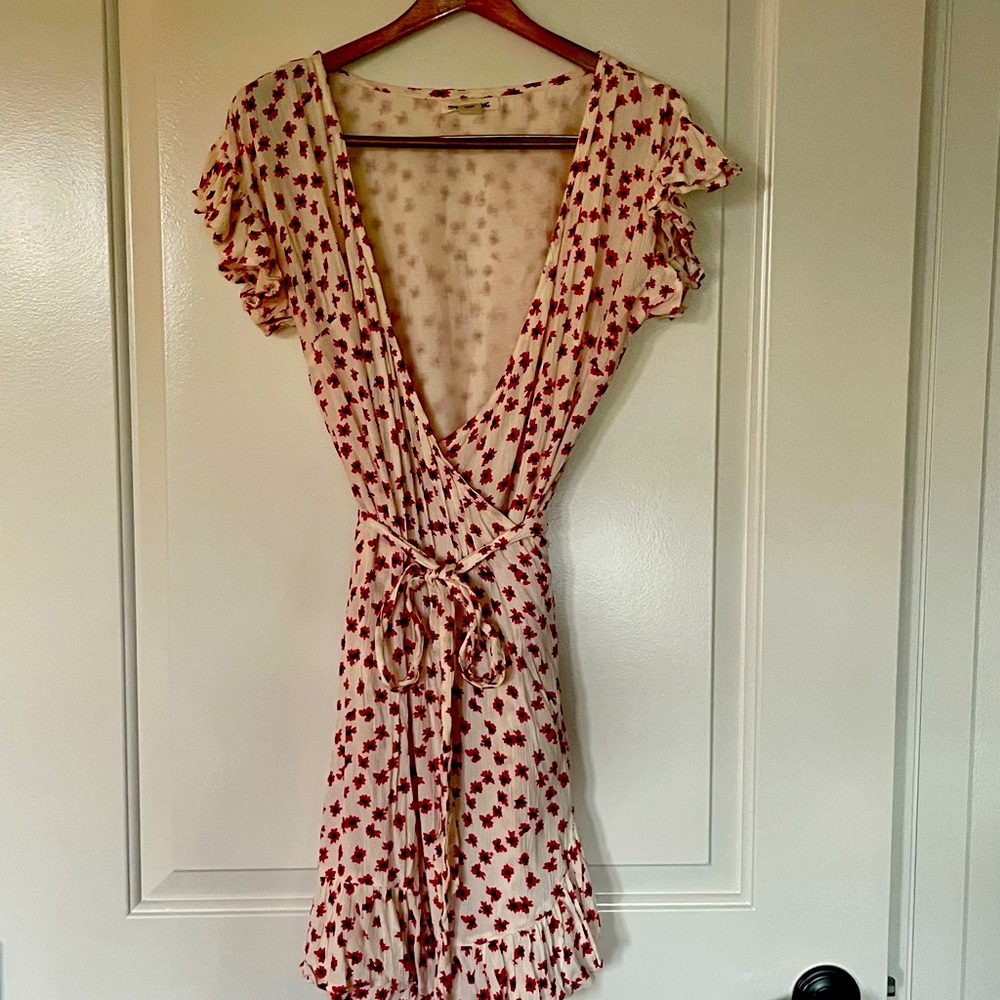 NOT FOR SALE  Billabong wraparound dress.
